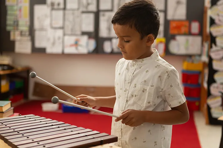 تقویت هوش موسیقیایی کودکان در مدارس